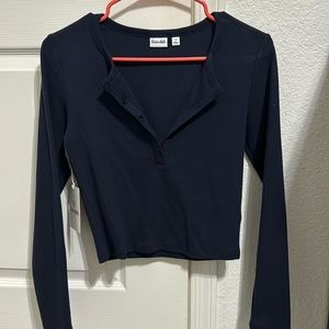 Aritzia Sunday best top size small